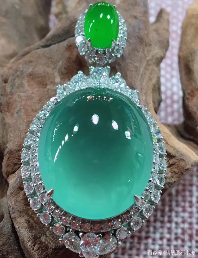 广州老一辈传下翡翠玉器,闲置换钱还是继续传家?